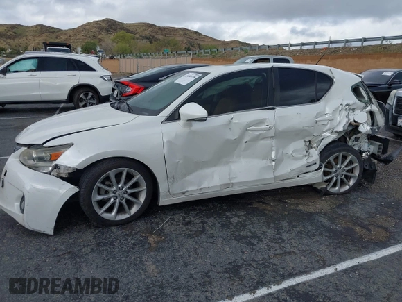 2013 Lexus CT 200h with VIN JTHKD5BH3D2139948, listed as a IAAI auction lot 41686498 with 149,151 mi miles and . Bid and sale history available at DreamBid. Image 14.