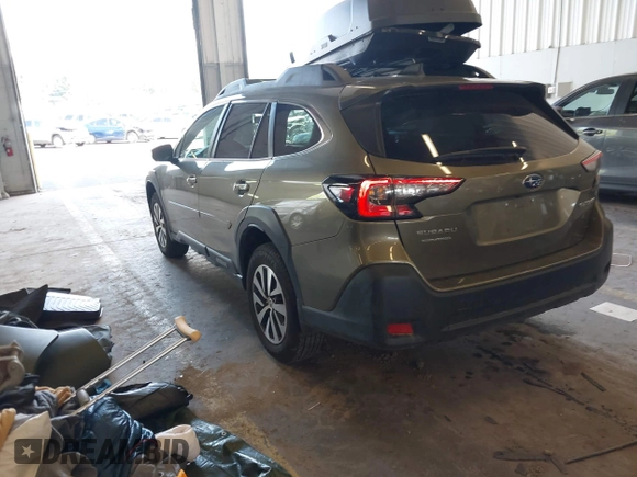 2024 Subaru Outback Premium with VIN 4S4BTACC7R3261547, listed as a IAAI auction lot 42157039 with 20,668 mi miles and . Bid and sale history available at DreamBid. Image 3.