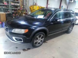 2012 Volvo XC70 T6 z VIN YV4902BZ6C1139267, wystawiony jako IAAI lot #42130994 z przebiegiem 150 779 mil mil oraz . Historia ofert i sprzedaży dostępna na DreamBid. Obrazek 2.