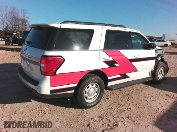 2023 Ford Expedition XL with VIN 1FMJU1G8XPEA30478, listed as a Copart auction lot 47930075 with 861 mi miles and Salvage Title. Bid and sale history available at carsss.com. Image 3.