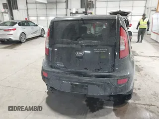 2013 Kia Soul with VIN KNDJT2A58D7773703, listed as a IAAI auction lot 41628420 with 100,301 mi miles. Bid and sale history available at carsss.com. Image 16.