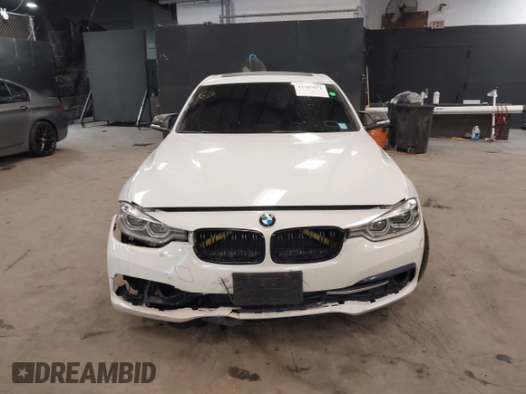 2018 BMW 3 Series 330i xDrive with VIN WBA8D9G56JNU72833, listed as a IAAI auction lot 41287671 with 93,529 mi miles. Bid and sale history available at carsss.com. Image 12.