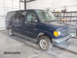 2007 Ford Econoline Passenger XL z VIN 1FBNE31L97DA47049, wystawiony jako IAAI lot #42661557 z przebiegiem 165 148 mil mil oraz . Historia ofert i sprzedaży dostępna na DreamBid. Obrazek 1.