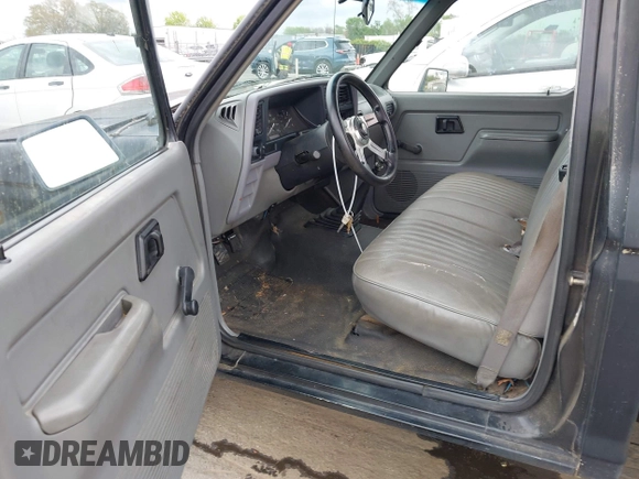1992 Ford Ranger with VIN 1FTCR10U6NUC64948, listed as a IAAI auction lot 41908370 with 334,521 mi miles and . Bid and sale history available at DreamBid. Image 5.