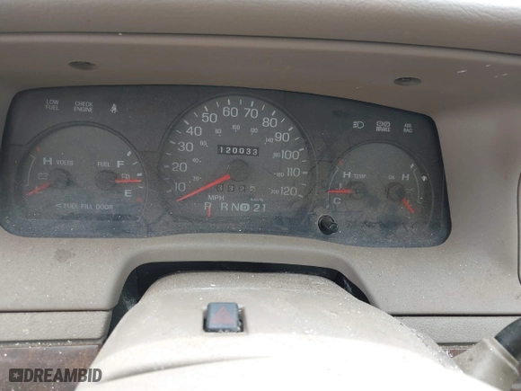2005 Mercury Grand Marquis LS Premium with VIN 2MEFM75W35X654244, listed as a IAAI auction lot 42090783 with 120,033 mi miles. Bid and sale history available at carsss.com. Image 7.