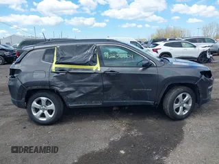 2020 Jeep Compass Latitude с VIN 3C4NJDBB9LT143240, выставлен на аукционе IAAI как лот 42236509 с пробегом 77 296 миль миль и . История ставок и продаж доступна на DreamBid. Изображение 13.