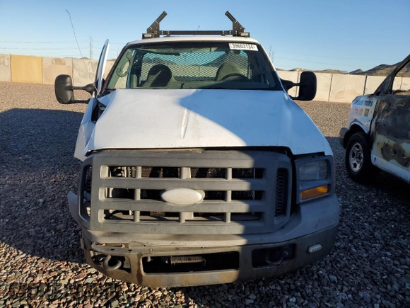 2005 Ford F-350 with VIN 1FTWF30595EA76199, listed as a Copart auction lot 39603134 with Not provided miles and Salvage title. Bid and sale history available at DreamBid. Image 5.