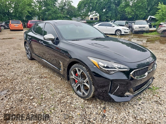 2018 Kia Stinger GT2 with VIN KNAE55LCXJ6016776, listed as a Copart auction lot 55637905 with 57,767 mi miles and Clean Title. Bid and sale history available at carsss.com. Image 1.