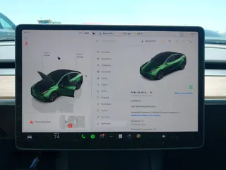 2024 Tesla Model Y с VIN 7SAYGDED2RF111670, выставлен на аукционе IAAI как лот 42321121 с пробегом 13 806 миль миль и . История ставок и продаж доступна на DreamBid. Изображение 7.