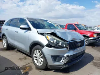 2017 Kia Sorento LX with VIN 5XYPGDA36HG280832, listed as a IAAI auction lot 42214948 with 120,318 mi miles and . Bid and sale history available at DreamBid. Image 6.