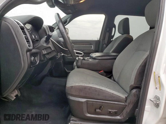 2023 Ram 2500 Big Horn с VIN 3C6UR5JL3PG576451, выставлен на аукционе Copart как лот 55905055 с пробегом 43 053 миль миль и Чистый • Clean title. История ставок и продаж доступна на DreamBid. Изображение 7.