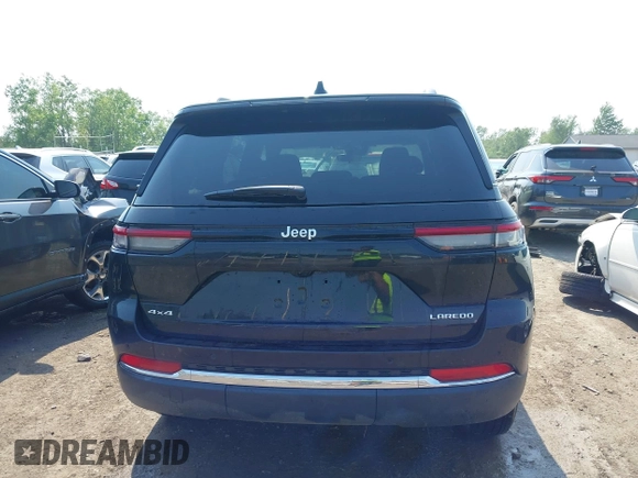 2025 Jeep Grand Cherokee Altitude X z VIN 1C4RJHAG9SC268299, wystawiony jako IAAI lot #42475401 z przebiegiem 2 649 mil mil oraz . Historia ofert i sprzedaży dostępna na DreamBid. Obrazek 17.