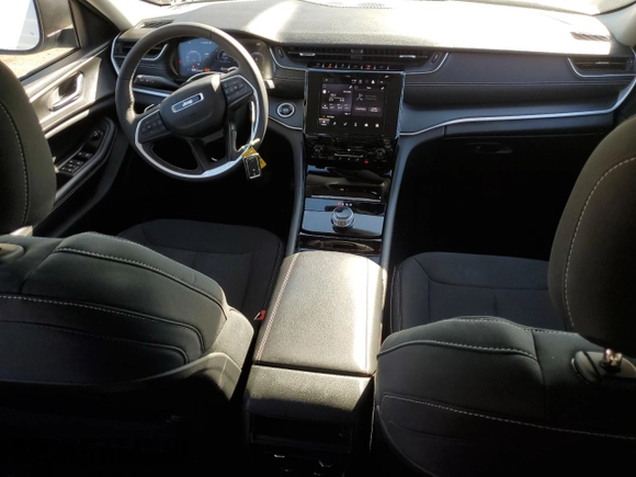 2023 Jeep Grand Cherokee Laredo with VIN 1C4RJGAG5PC610249, listed as a Copart auction lot 81630784 with 43,286 mi miles and Salvage title. Bid and sale history available at DreamBid. Image 8.