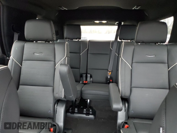2024 Cadillac Escalade 4WD Premium Luxury z VIN 1GYS4BKL3RR336602, wystawiony jako Copart lot #86166724 z przebiegiem 6 046 mil mil oraz Szkoda całkowita • Salvage title. Historia ofert i sprzedaży dostępna na DreamBid. Obrazek 10.