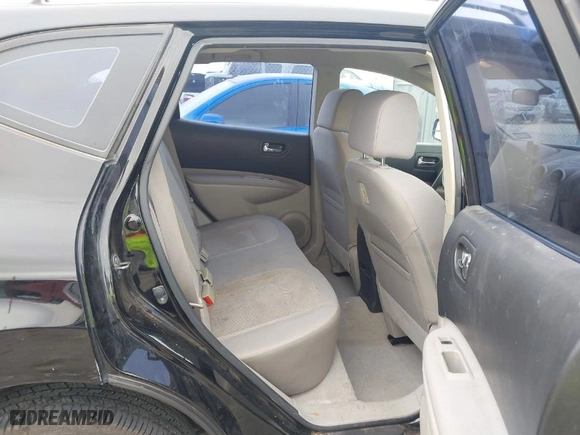2014 Nissan Rogue Select S with VIN JN8AS5MT3EW611973, listed as a IAAI auction lot 41527064 with 40,343 mi miles. Bid and sale history available at carsss.com. Image 8.