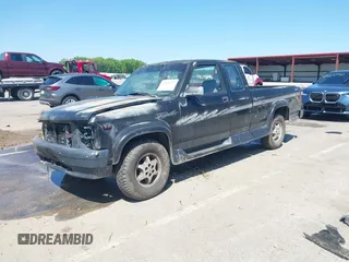 1996 Dodge Dakota z VIN 1B7GG23Y0TS645277, wystawiony jako IAAI lot #42226257 z przebiegiem 176 706 mil mil oraz . Historia ofert i sprzedaży dostępna na DreamBid. Obrazek 2.