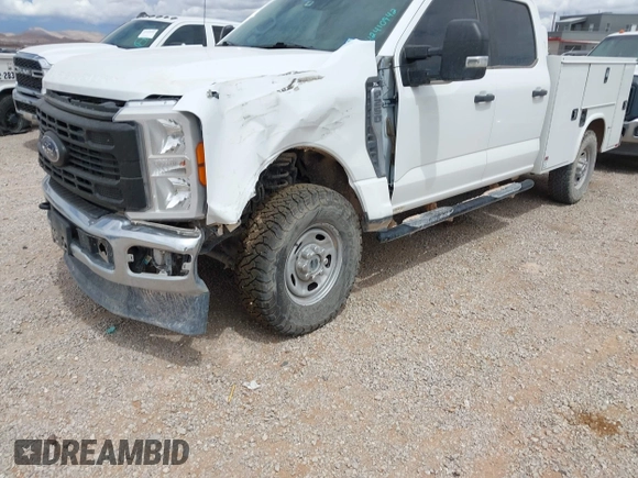 2023 Ford F-250 XL with VIN 1FT7W2BA1PEC14278, listed as a IAAI auction lot 42410942 with 61,769 mi miles and . Bid and sale history available at DreamBid. Image 2.