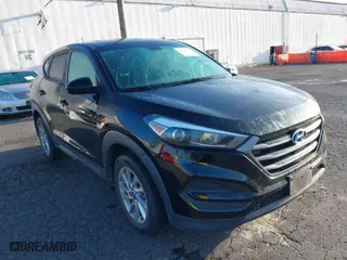 2016 Hyundai Tucson SE with VIN KM8J23A41GU161702, listed as a IAAI auction lot 40334076 with 109,222 mi miles. Bid and sale history available at carsss.com. Image 1.