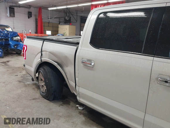 2016 Ford F-150 XLT z VIN 1FTEW1EG9GFD07335, wystawiony jako IAAI lot #42324340 z przebiegiem 74 079 mil mil oraz . Historia ofert i sprzedaży dostępna na DreamBid. Obrazek 6.