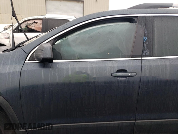 2019 GMC Acadia SLT with VIN 1GKKNULSXKZ130692, listed as a Copart auction lot 82699424 with Not Provided miles and Salvage Title. Bid and sale history available at DreamBid. Image 7.