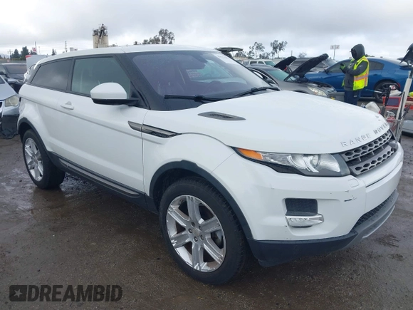 2015 Land Rover Range Rover Evoque Pure Plus with VIN SALVP1BG8FH007265, listed as a IAAI auction lot 41532151 with 32,311 mi miles. Bid and sale history available at carsss.com. Image 1.