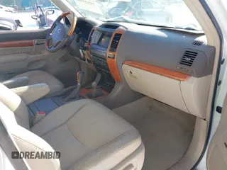 2006 Lexus GX with VIN JTJBT20XX60123979, listed as a IAAI auction lot 41863064 with 263,799 mi miles. Bid and sale history available at carsss.com. Image 5.