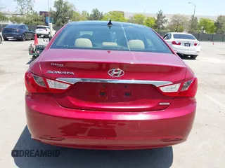 2012 Hyundai Sonata Limited z VIN 5NPEC4AC6CH366582, wystawiony jako IAAI lot #42172328 z przebiegiem 138 290 mil mil oraz . Historia ofert i sprzedaży dostępna na DreamBid. Obrazek 16.