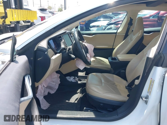 2014 Tesla Model S 60 с VIN 5YJSA1H17EFP40534, выставлен на аукционе IAAI как лот 42346697 с пробегом 203 166 миль миль и . История ставок и продаж доступна на DreamBid. Изображение 5.