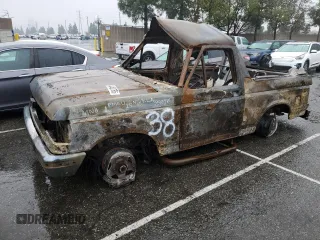 1989 Ford Bronco XL with VIN 1FMEU15N0KLA35090, listed as a Copart auction lot 44452765 with 0 mi miles and Non Repairable. Bid and sale history available at carsss.com. Image 1.