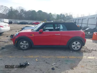 2019 MINI Convertible Cooper with VIN WMWWG5C59K3F79792, listed as a IAAI auction lot 41779813 with 25,671 mi miles and . Bid and sale history available at DreamBid. Image 14.