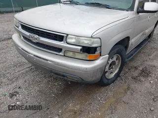 2004 Chevrolet Suburban LT with VIN 1GNEC16Z64J179774, listed as a IAAI auction lot 41562209 with 1 mi miles. Bid and sale history available at carsss.com. Image 12.