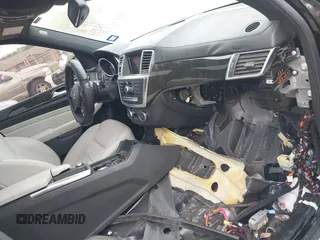2015 Mercedes-Benz M 400 with VIN 4JGDA5GB7FA546103, listed as a IAAI auction lot 42124141 with Not provided miles and . Bid and sale history available at DreamBid. Image 5.