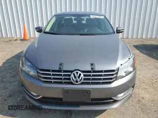 2015 Volkswagen Passat SEL Premium z VIN 1VWCV7A33FC070144, wystawiony jako Copart lot #56777395 z przebiegiem 115 667 mil mil oraz Nie do naprawy • Non repairable. Historia ofert i sprzedaży dostępna na DreamBid. Obrazek 5.