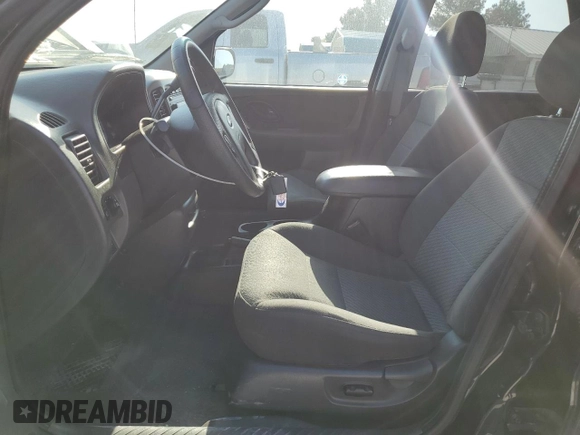 2003 Ford Escape XLT Popular with VIN 1FMYU03163KC66848, listed as a Copart auction lot 53102465 with 79,158 mi miles and Salvage title. Bid and sale history available at DreamBid. Image 7.