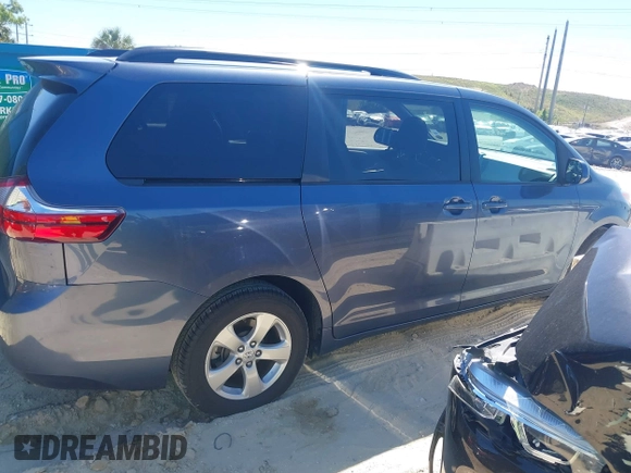 2017 Toyota Sienna LE Auto Access Seat with VIN 5TDKZ3DC3HS869446, listed as a IAAI auction lot 41828033 with 61,082 mi miles and . Bid and sale history available at DreamBid. Image 13.