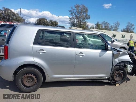 2009 Scion xB with VIN JTLKE50E991081756, listed as a IAAI auction lot 41952232 with 167,079 mi miles. Bid and sale history available at carsss.com. Image 13.