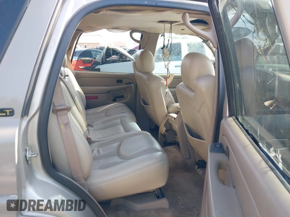 2004 Chevrolet Tahoe LT with VIN 1GNEC13Z34R294550, listed as a IAAI auction lot 42330212 with 298,283 mi miles and . Bid and sale history available at DreamBid. Image 8.