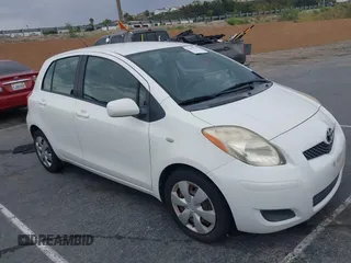 2010 Toyota Yaris z VIN JTDKT4K38A5285503, wystawiony jako IAAI lot #42428763 z przebiegiem 156 282 mil mil oraz . Historia ofert i sprzedaży dostępna na DreamBid. Obrazek 1.
