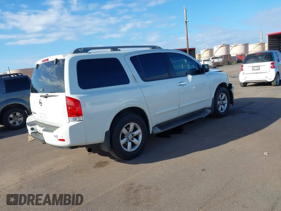 2014 Nissan Armada SV z VIN 5N1AA0NDXEN610636, wystawiony jako IAAI lot #41627340 z przebiegiem 66 976 mil mil oraz . Historia ofert i sprzedaży dostępna na DreamBid. Obrazek 4.