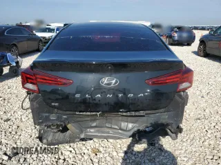 2020 Hyundai Elantra SE z VIN 5NPD74LFXLH498283, wystawiony jako Copart lot #56732845 z przebiegiem 68 079 mil mil oraz Szkoda całkowita • Salvage title. Historia ofert i sprzedaży dostępna na DreamBid. Obrazek 6.