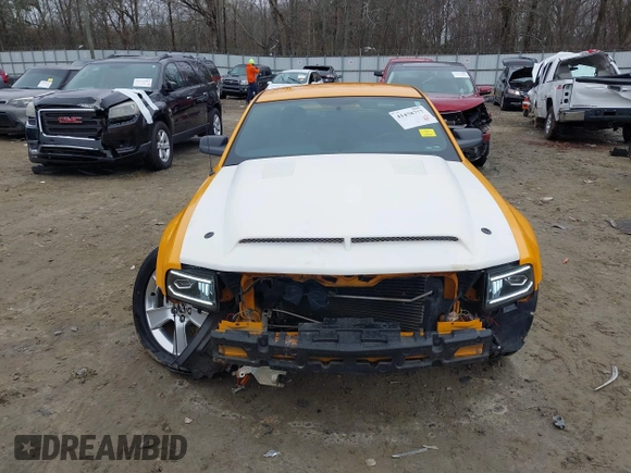 2007 Ford Mustang GT Deluxe with VIN 1ZVFT82H675285686, listed as a IAAI auction lot 41478777 with 189,083 mi miles. Bid and sale history available at carsss.com. Image 13.