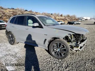 2022 BMW X5 xDrive45e with VIN 5UXTA6C09N9L99811, listed as a Copart auction lot 89264535 with 45,952 mi miles and Salvage Title. Bid and sale history available at carsss.com. Image 4.