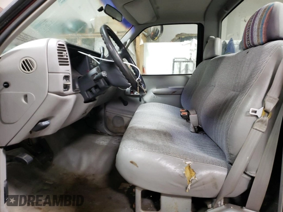 1998 GMC Sierra 1500 with VIN 1GTGC24RXWZ507261, listed as a Copart auction lot 86086414 with 250,149 mi miles and Salvage Title. Bid and sale history available at DreamBid. Image 7.