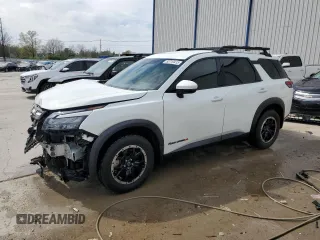 2024 Nissan Pathfinder Rock Creek z VIN 5N1DR3BD3RC246573, wystawiony jako Copart lot #53713415 z przebiegiem 37 469 mil mil oraz Szkoda całkowita • Salvage title. Historia ofert i sprzedaży dostępna na DreamBid. Obrazek 1.