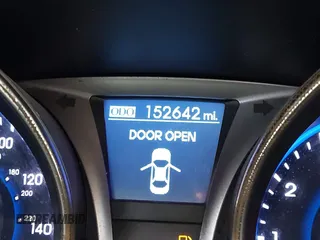 2013 Hyundai Genesis Coupe 2.0T z VIN KMHHT6KD2DU097886, wystawiony jako IAAI lot #41864894 z przebiegiem 152 642 mil mil oraz . Historia ofert i sprzedaży dostępna na DreamBid. Obrazek 7.