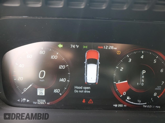 2020 Volvo XC90 Momentum with VIN YV4A22PK9L1618947, listed as a Copart auction lot 48024675 with 92,206 mi miles and Salvage Title. Bid and sale history available at carsss.com. Image 9.