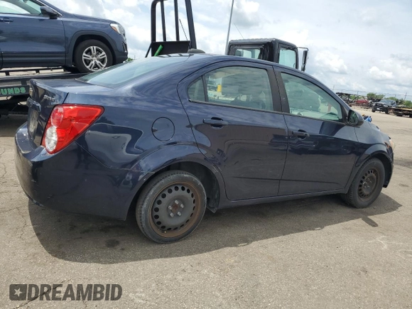 2016 Chevrolet Sonic LS z VIN 1G1JA5SH0G4164037, wystawiony jako Copart lot #60185515 z przebiegiem 211 229 mil mil oraz Czysty tytuł • Clean title. Historia ofert i sprzedaży dostępna na DreamBid. Obrazek 3.