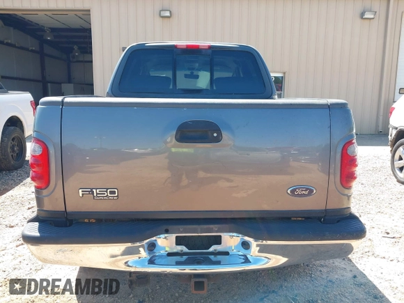 2003 Ford F-150 XLT with VIN 1FTRW08L83KC00394, listed as a IAAI auction lot 41998367 with 235,868 mi miles. Bid and sale history available at carsss.com. Image 16.