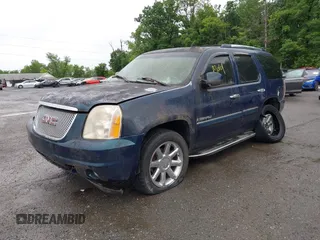 2007 GMC Yukon Denali z VIN 1GKFK63847J312002, wystawiony jako IAAI lot #42321124 z przebiegiem Nie podano mil oraz . Historia ofert i sprzedaży dostępna na DreamBid. Obrazek 2.