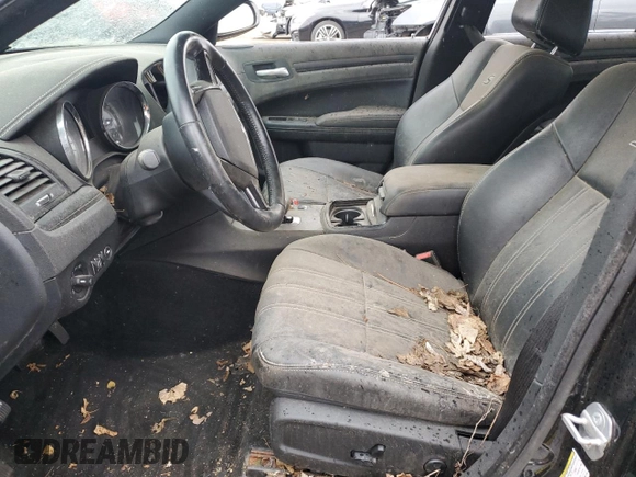 2014 Chrysler 300 S with VIN 2C3CCABG1EH361149, listed as a Copart auction lot 49655575 with Not Provided miles and Clean Title. Bid and sale history available at DreamBid. Image 7.